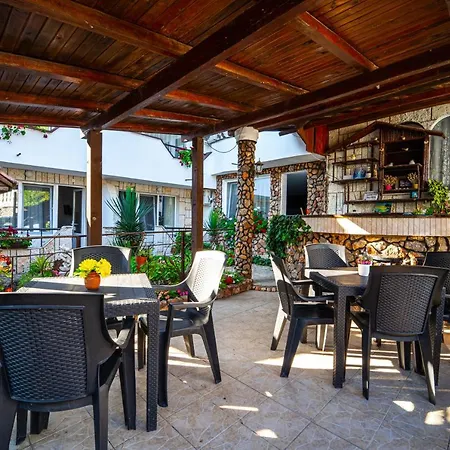 Marieta Къща за гости 3*