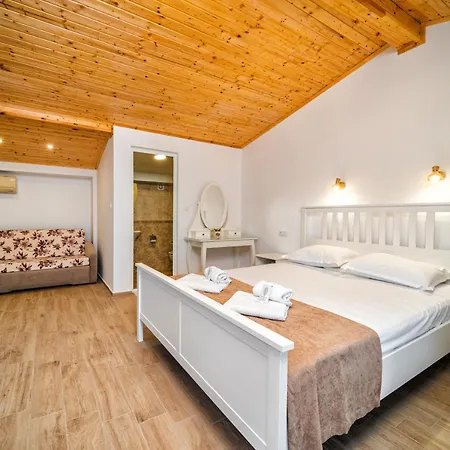 Marieta ゲストハウス